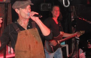 dlr.singing.with.evh c2012 ann lawlor