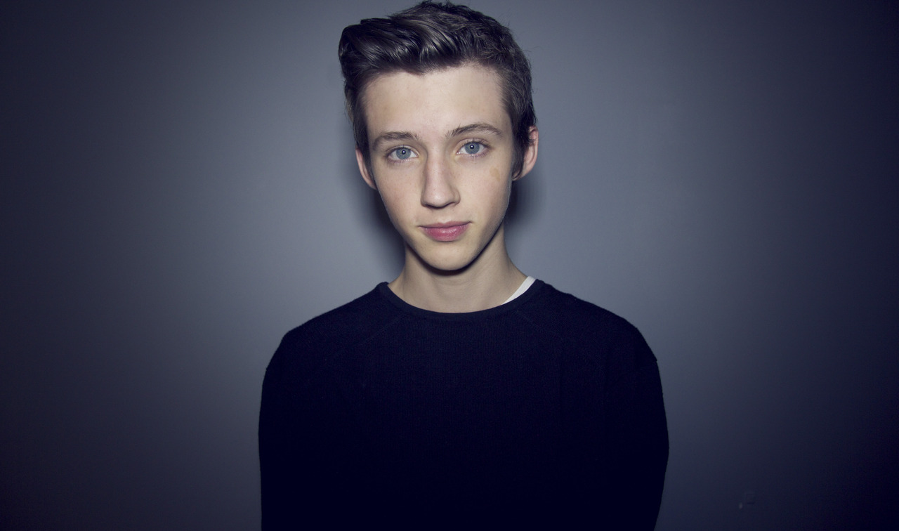 Number 1 on iTunes: 19 Year Old YouTube Star Troye Sivan Could Be ...