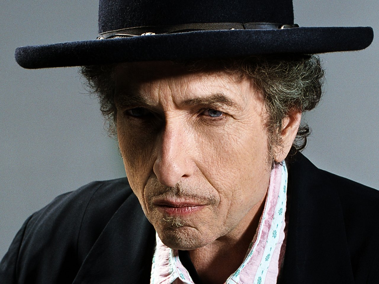 Bob Dylan, Once a Political Singer-Songwriter, to Release 3 CDs of Crooning Classic Songs