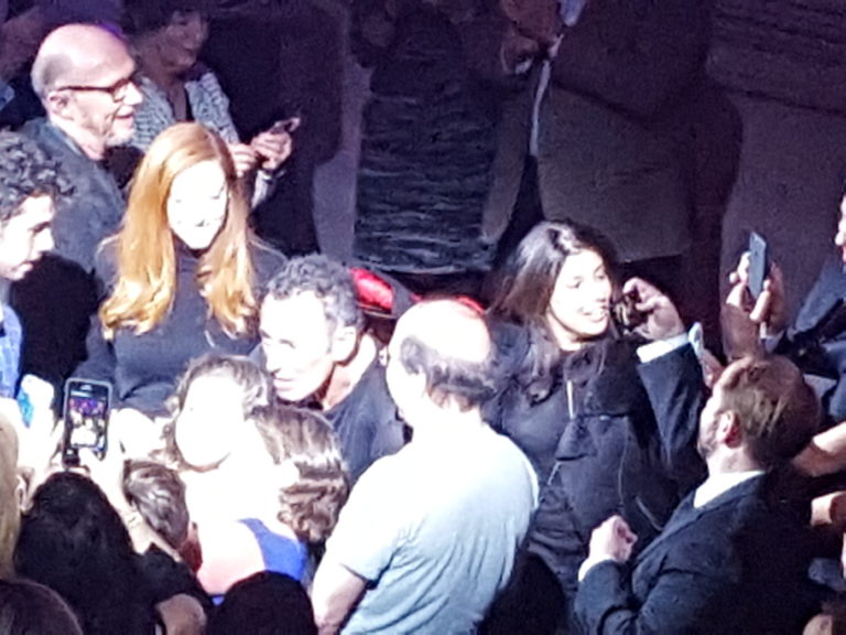 Springsteen Plays “Don’t Hang Up” in Australia: “We come to you, embarrassed Americans tonight”