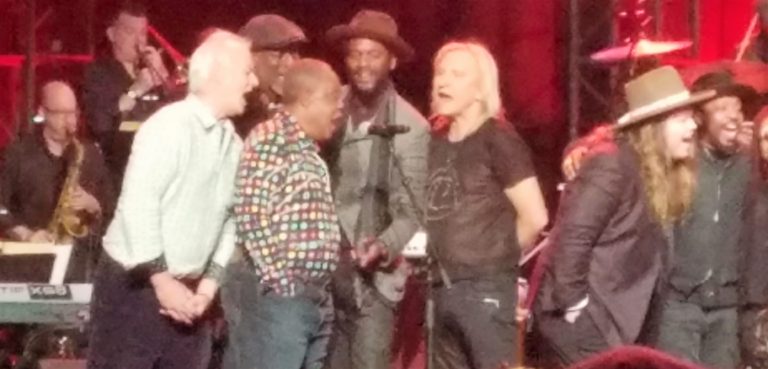 NY Mega Rock Show: Knockout Patty Smyth Comeback Marred by Announcer’s Mistake, Plus Bruce Willis, Bill Murray Rock Out