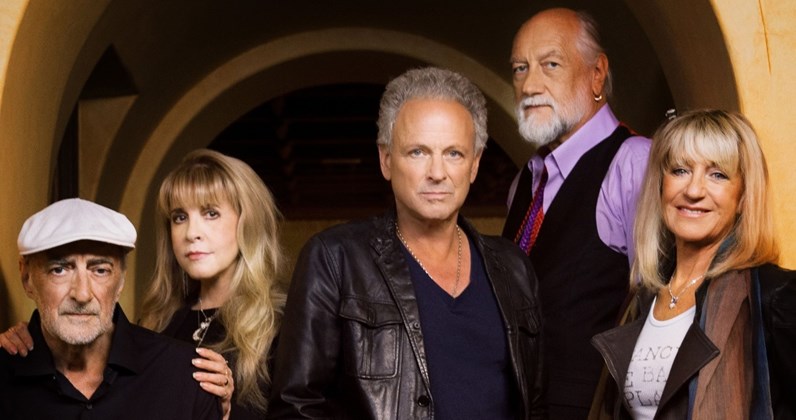 Exclusive: Fleetwood Mac Could Reunite with Lindsey Buckingham for One Last  Reunion Tour | Showbiz411