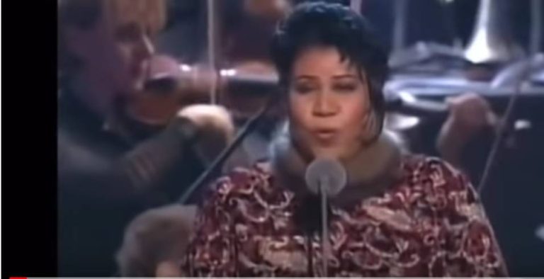 EXCLUSIVE The Real Story of How Aretha Franklin Sang “Nessun Dorma” at the 1998 Grammy Awards