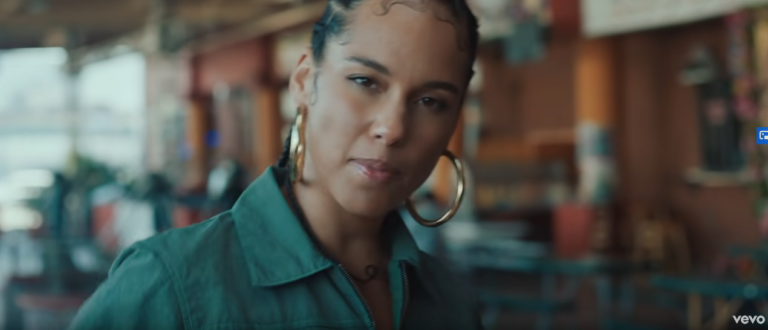 Alicia Keys Coming to the Rescue of Her Ailing “Hell’s Kitchen” Broadway Musical: Will Perform On Stage After Two Shows Soon