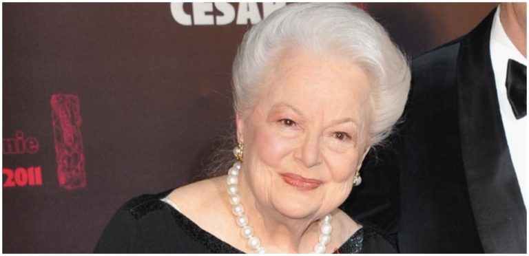 Olivia de Havilland, Famed “Gone with the Wind” Actress, Hollywood Star, Dies at Age 104 in Paris