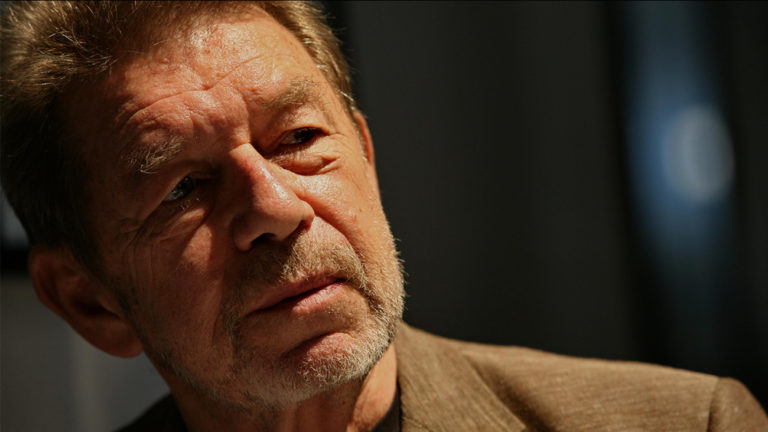 Remembering Pete Hamill, the Journalist We All Wanted to Be, Living the High Life and Getting the Scoops