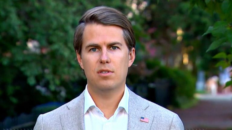 Anonymous Comes Clean: Author of Best Seller and NYTimes Opinion Piece Reveals Himself as Republican DHS Chief of Staff