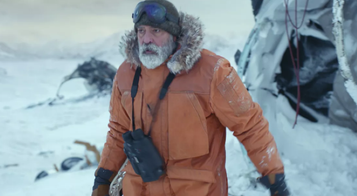 REVIEW: George Clooney Space Saga “The Midnight Sky” Has None of the “Gravity” of His Past Flights