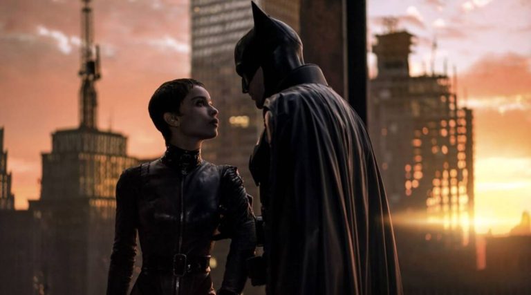 Review: “The Batman” Brings David Fincher-Like Darkness to a Young, Goth Bruce Wayne and a Woke Catwoman