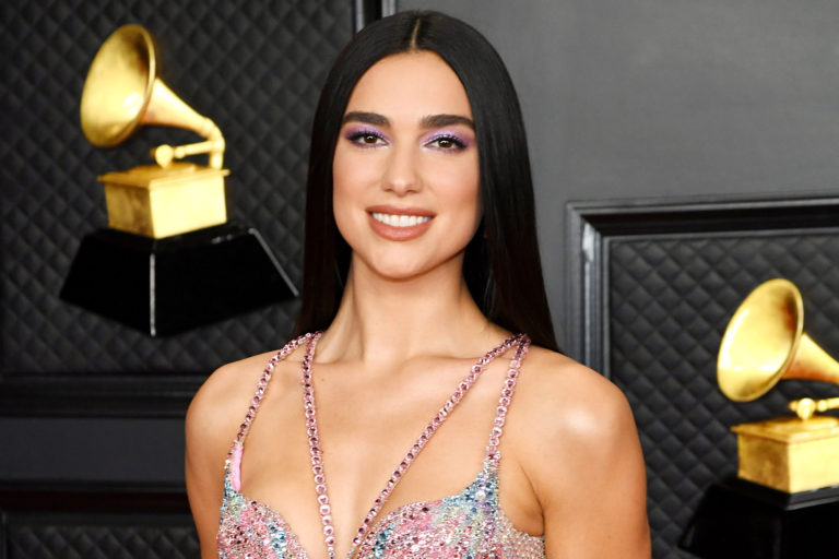 UPDATE: Dua Lipa Didn’t “Fire Her Manager,” Sources Say A Daily Mail Story Spun Out of Control