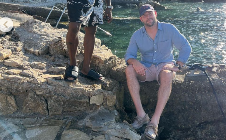 Rock Star Manager Scooter Braun’s Collapse Comes as He Promotes Himself as Star, Artists Records Sales, Careers Secondary