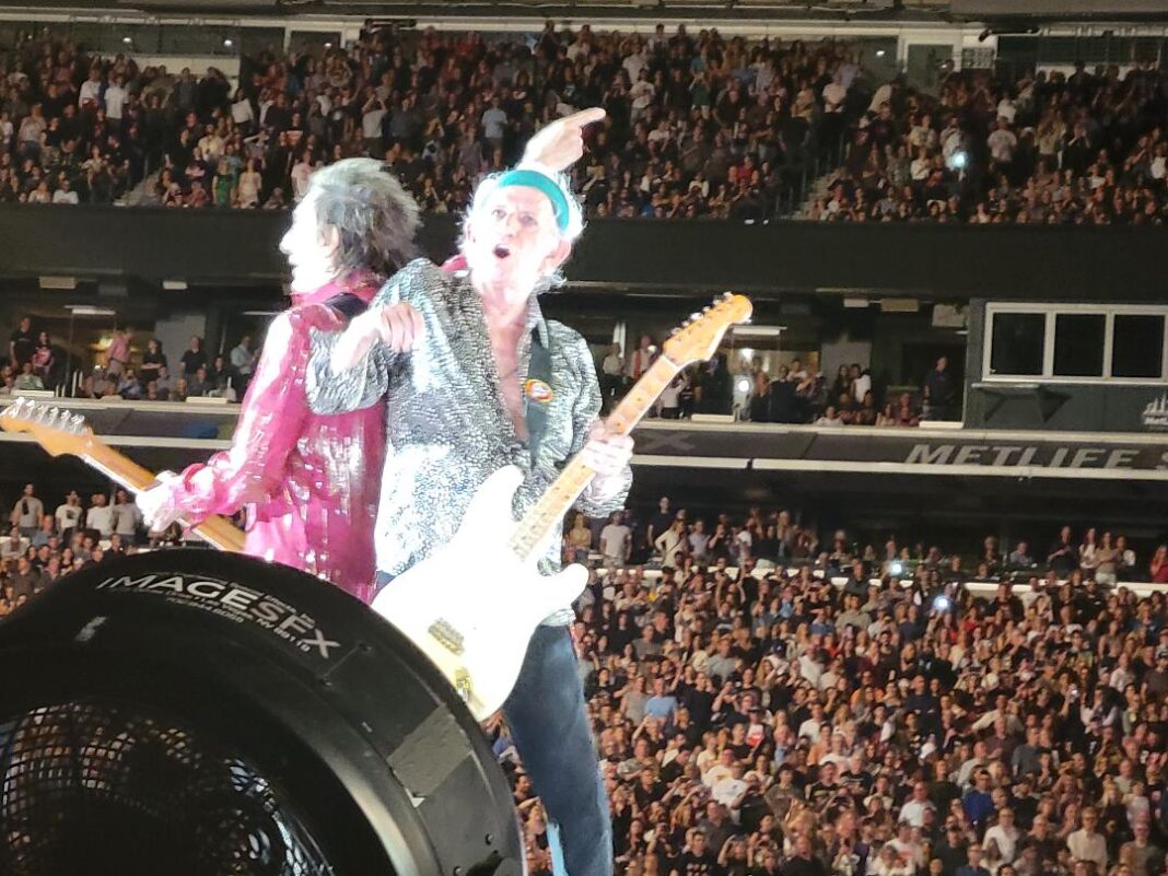 Mick Jagger Makes Trump Weather Joke at Stunning Meadowlands Stones