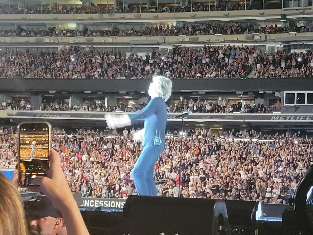 Mick Jagger Makes Trump Weather Joke at Stunning Meadowlands Stones