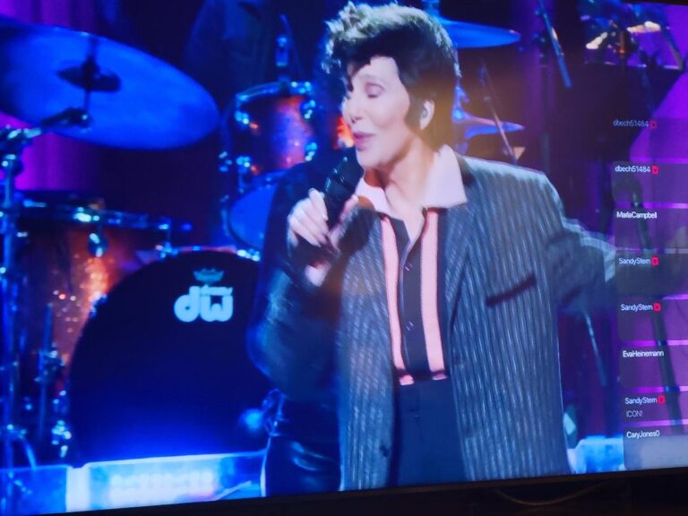 All Star Love Rocks Show: Cher, Peter Frampton, Beck, Michael McDonald, Many More Raise Millions for NY, LA Food Donors