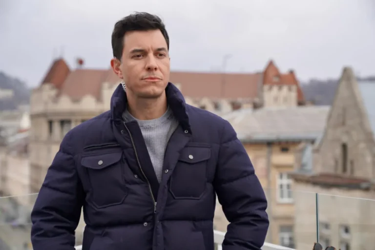 NBC De-Ages Nightly News Anchor as Tom Llamas, 45, Succeeds Popular Lester Holt, 65