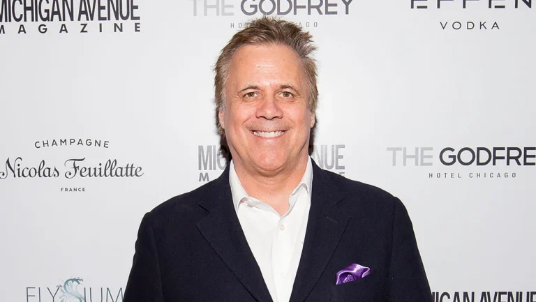 Two Thumbs Down: Chicago Movie Critic Richard Roeper Leaving Sun Times After 37 Years