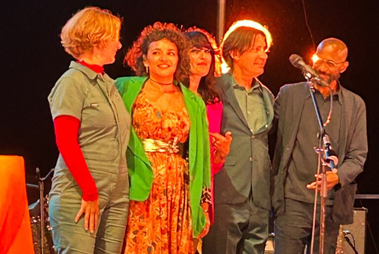 Luminous Norah Jones Jazzes Up Montauk, Wows Hamptons Crowd at Annual Fundraiser for Historic Lighthouse