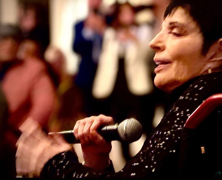 Exclusive: Clive Davis’s A List Hollywood Dinner: Liza Minnelli Wows, Plus A New Barry Manilow Hit 50 Years After “Mandy”